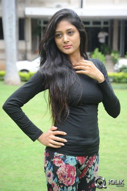 Sushma-Raj-at-Maaya-Movie-Preview-Meet